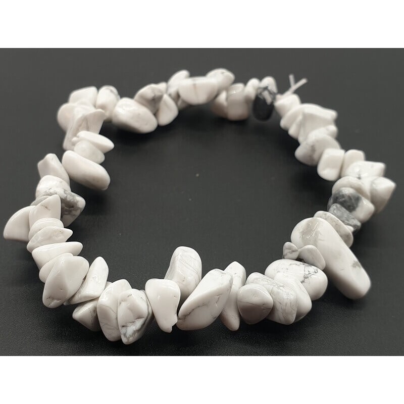 Bracelet perles chips en pierre naturelle Howlite – Spiritual-Deity Bracelet perles chips en pierre naturelle Howlite – Spiritual-Deity