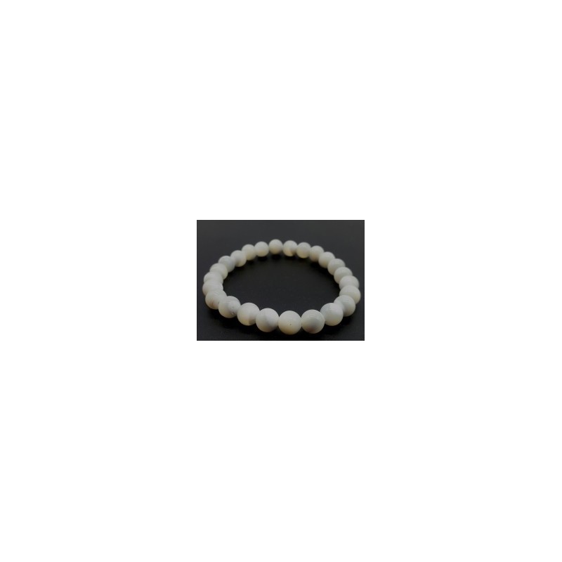 Bracelet en nacre – Douceur & énergie féminine Bracelet en nacre – Douceur & énergie féminine