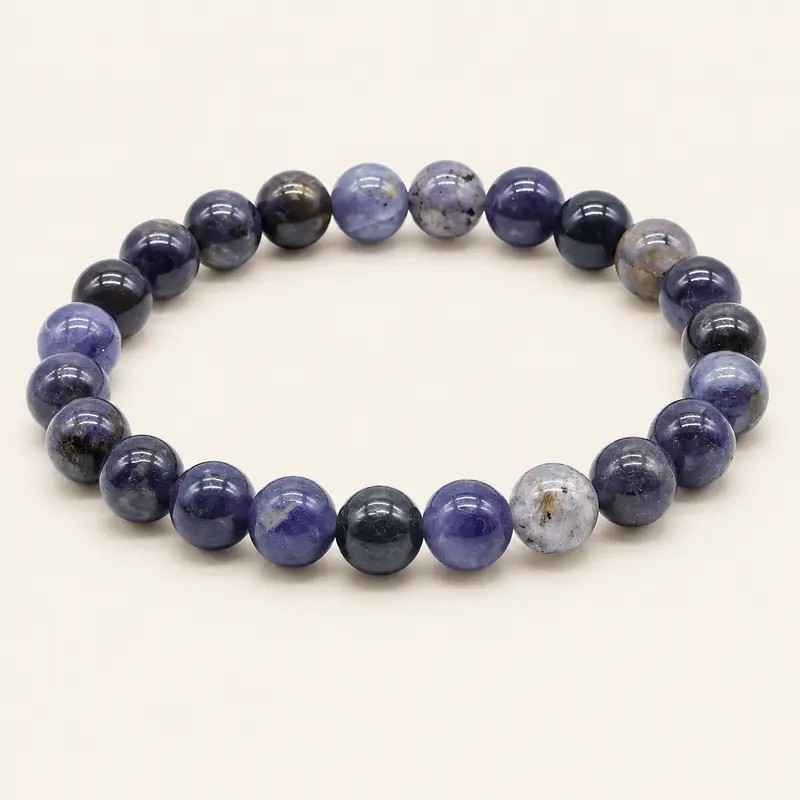 Bracelet en cordiérite avec perles rondes de 8 mm