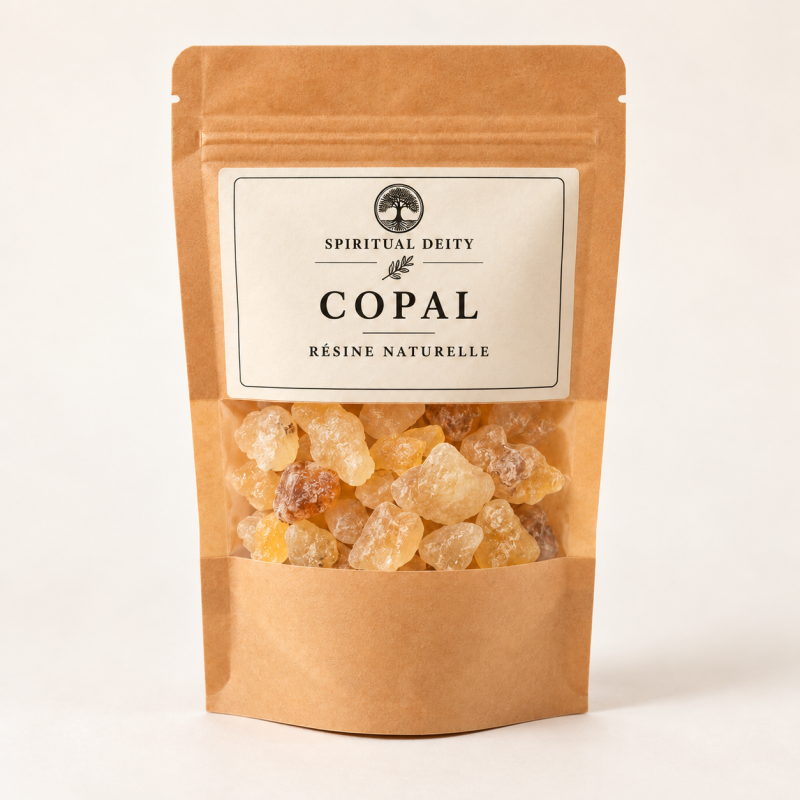 Sachet de résine de copal en grains aux teintes dorées. Sachet de résine de copal en grains aux teintes dorées.